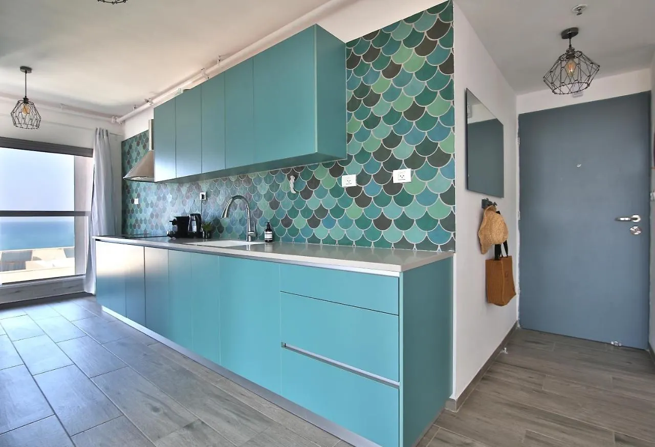 Bat-Galim Beach Apartment Haifa
